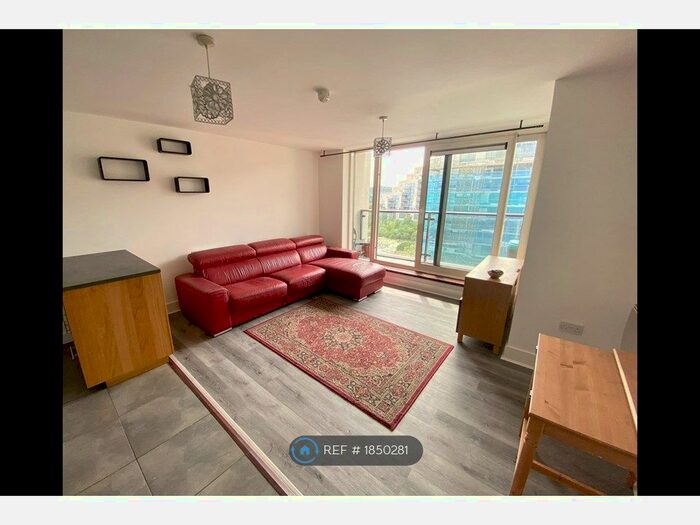 2 Bedroom Flat To Rent In Ferry Court, Cardiff, CF11