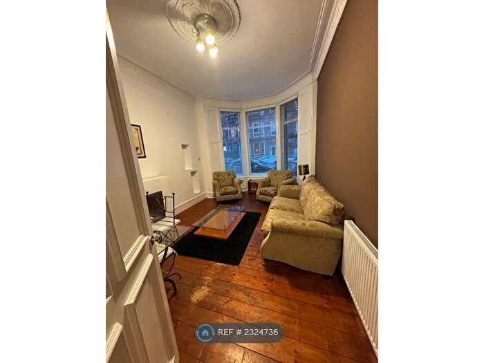 1 Bedroom Flat To Rent In Waverley Gardens, Glasgow, G41