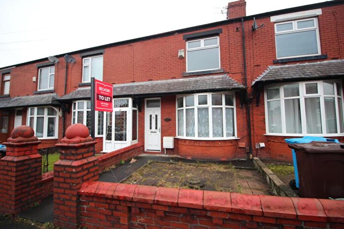 2 Bedroom Terraced House To Rent In Burnley Lane, Oldham, OL1