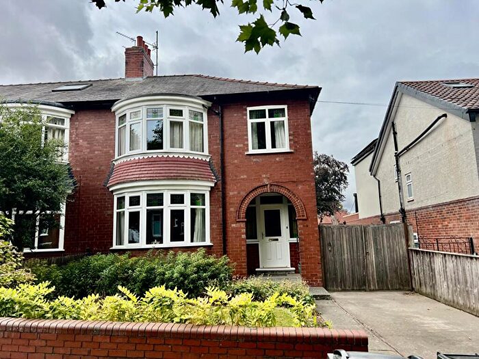 3 Bedroom Semi Detached House For Sale In Greenmount Road, Darlington, DL3