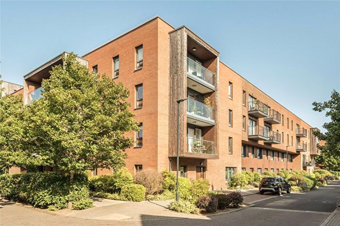 3 Bedroom Flat To Rent In Dowding Drive, Kidbrooke Village, London, SE9