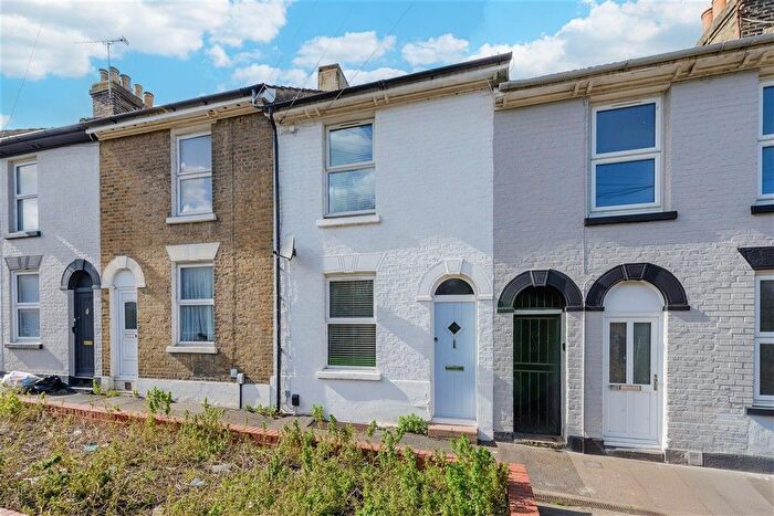 2 Bedroom Terraced House For Sale In Dale Street, Chatham, Kent, ME4