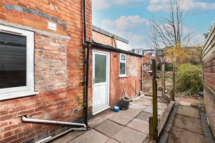 3 Bedroom House To Rent In Dale Road, Birmingham, West Midlands, B29