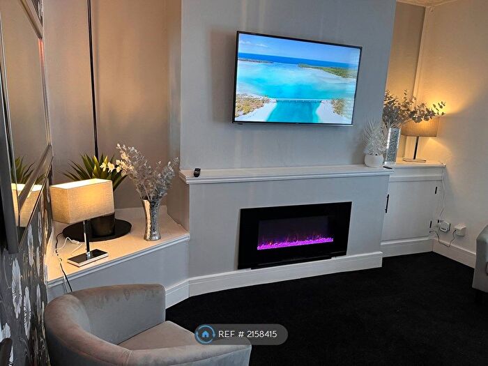 1 Bedroom Flat To Rent In Ground Floor, Torquay, TQ2