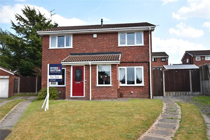 4 Bedroom Detached House For Sale In Tollgate Way, Newbold, Rochdale, Greater Manchester, OL16