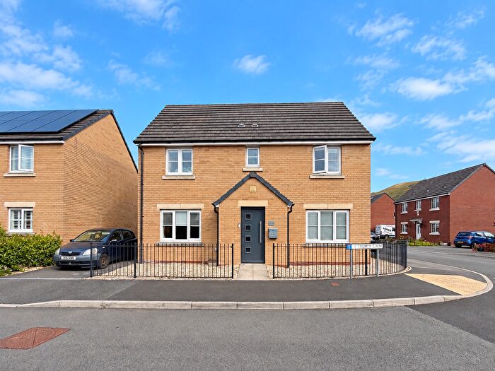 4 Bedroom Detached House For Sale In Trem Y Cwm, Cwmbach, Aberdare, Rhondda Cynon Taf, CF44