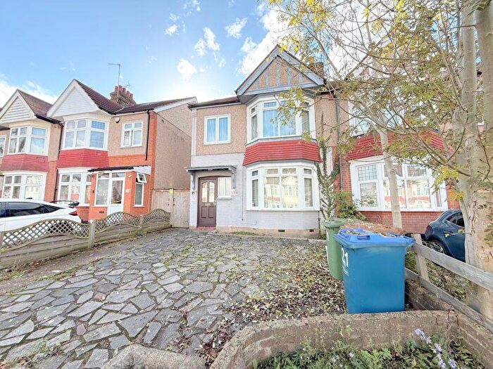 3 Bedroom Semi-Detached House To Rent In Cambridge Road, North Harrow, HA2