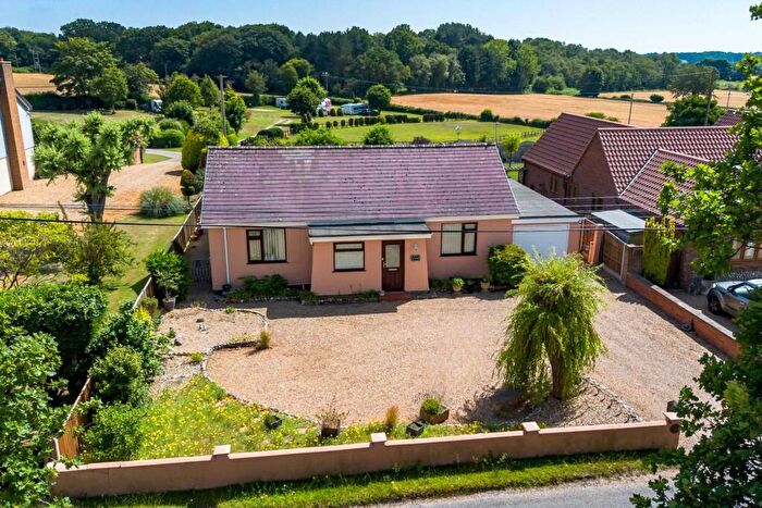 3 Bedroom Detached Bungalow For Sale In North Walsham Road, North Walsham, NR28