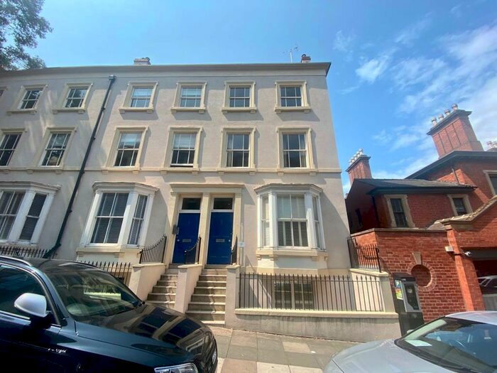 2 Bedroom Flat To Rent In Truman House, Park Row, City Center, NG1