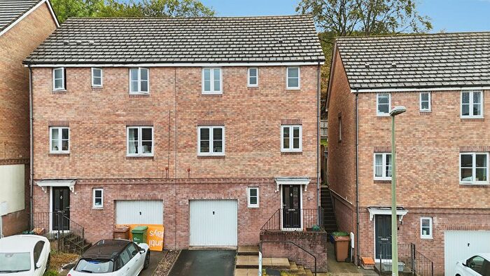 3 Bedroom Semi-Detached House For Sale In Under The Meio, Abertridwr, Caerphilly, CF83