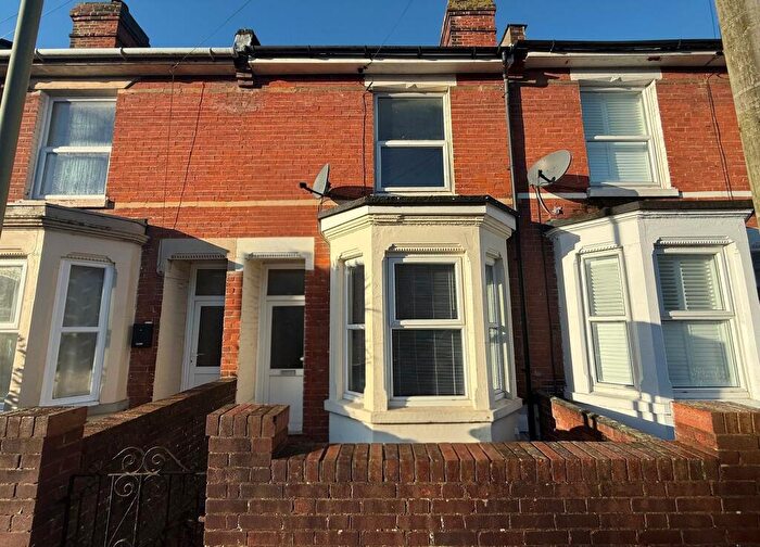 3 Bedroom Terraced House For Sale In Queens Road, Gosport, PO12