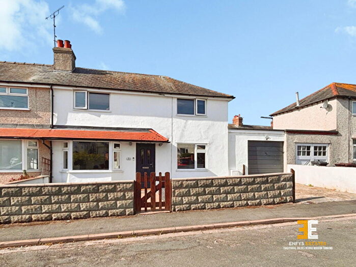 3 Bedroom Semi-Detached House For Sale In Walton Crescent, Llandudno Junction, LL31