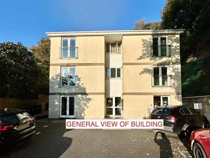 1 Bedroom Flat For Sale In Penrose Road, Helston, TR13