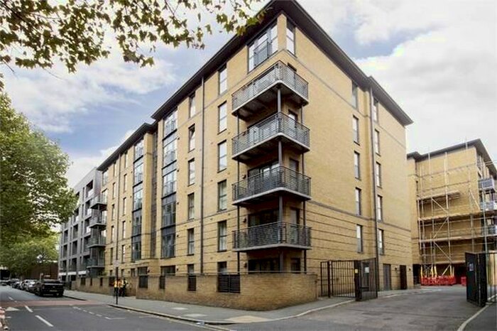 2 Bedroom Flat To Rent In Sandover House, Spa Road, Tower Bridge, Bermondsey, Shad Thames, London, SE16