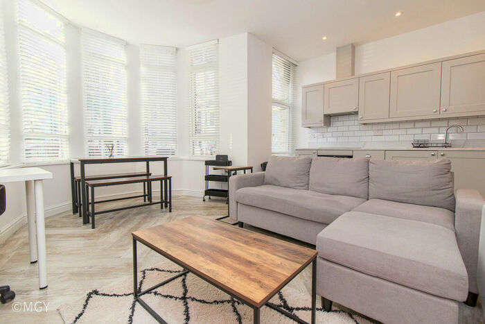 1 Bedroom Flat To Rent In Connaught Road, Roath, Cardiff, CF24