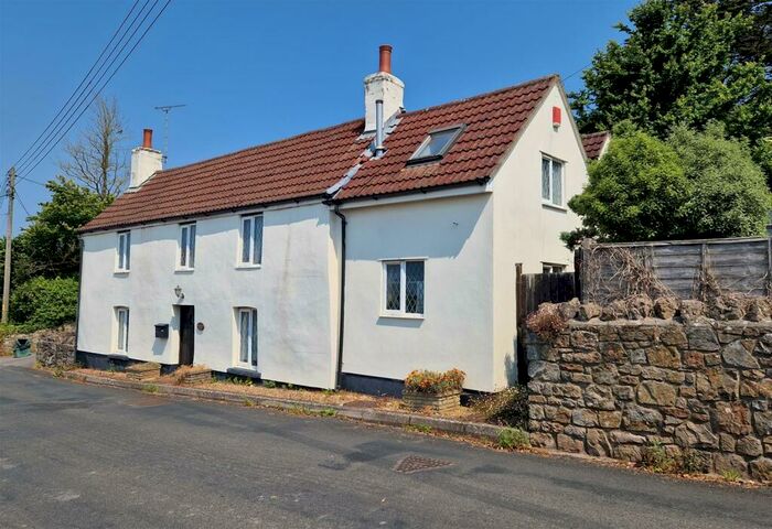 3 Bedroom Detached House For Sale In Shiplate Road, Bleadon, BS24