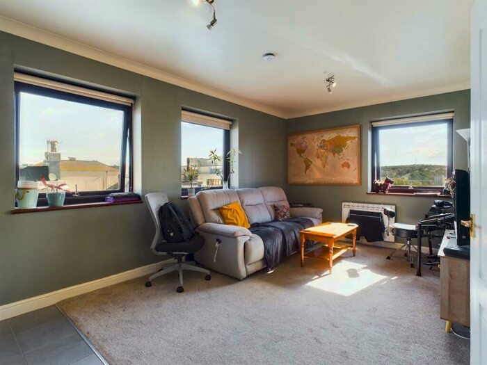 2 Bedroom Flat To Rent In Church Street, Brighton, BN1