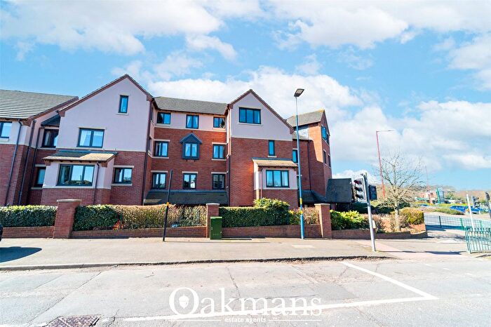 2 Bedroom Flat For Sale In Ashill Road, Rednal, Birmingham, West Midlands, B45