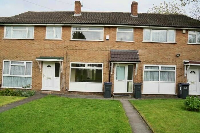 3 Bedroom Terraced House To Rent In Lyons Grove, Sparkhill, Birmingham, B11