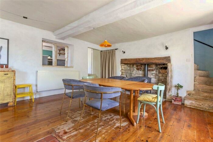 4 Bedroom Cottage To Rent In High Street Ruscombe, GL6