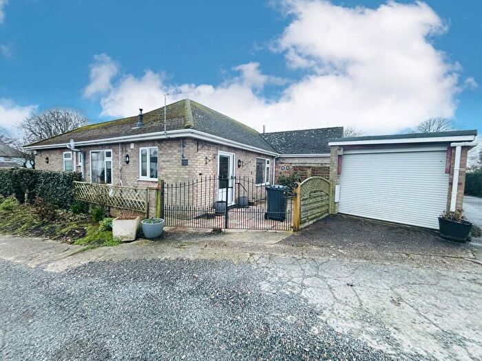 3 Bedroom Semi-Detached Bungalow For Sale In Church Close, Caister-on-sea, NR30