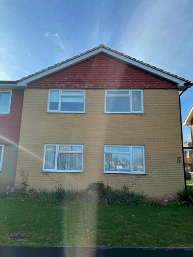 2 Bedroom Maisonette To Rent In Glebe Way, Whitstable CT5