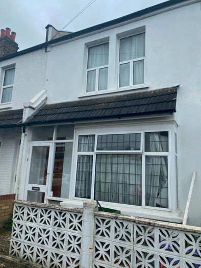 3 Bedroom Semi-Detached House To Rent In Kenlor Road, London, SW17