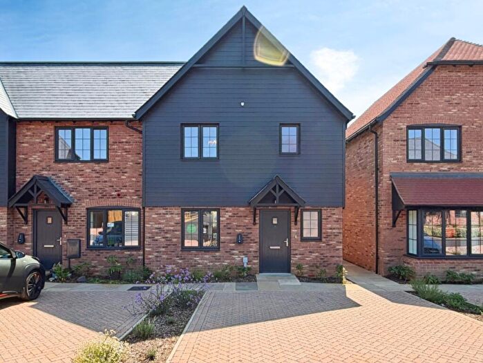 3 Bedroom End Of Terrace House For Sale In Cauldham Close, Capel-le-Ferne, Folkestone, CT18