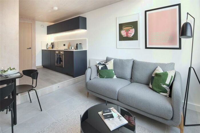 1 Bedroom Apartment To Rent In Sky Gardens, Spinners Way, Manchester, M15