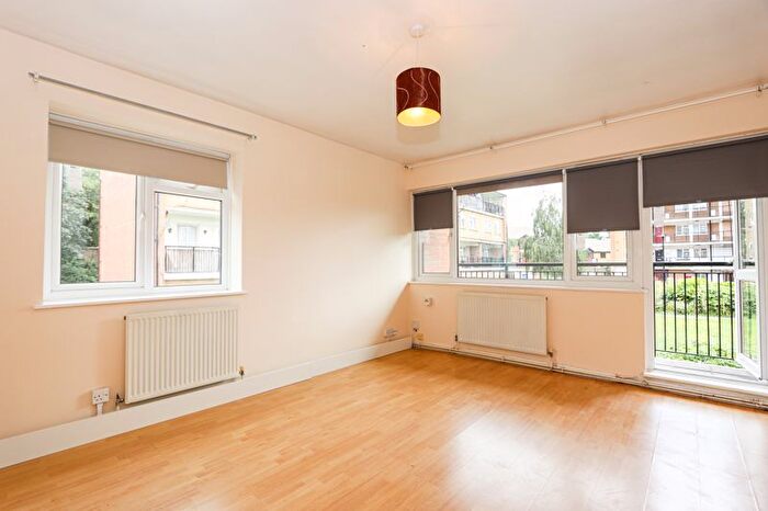 1 Bedroom Flat To Rent In Clayponds Gardens, London, W5