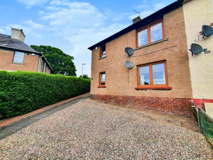 2 Bedroom Ground Flat To Rent In Park Circle, Glenrothes, Fife, KY7