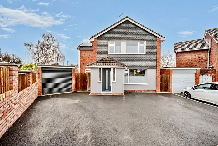 4 Bedroom Detached House For Sale In Court Hill, Taunton, TA1