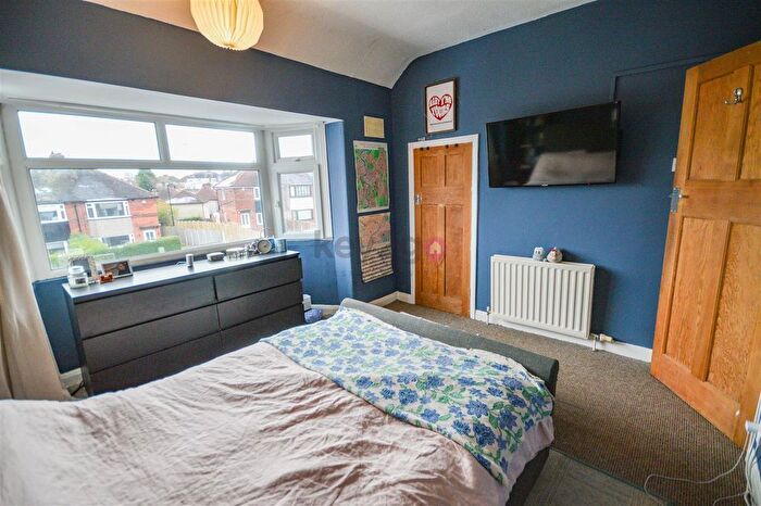 2 Bedroom Semi-Detached House For Sale In Hopefield Avenue, Sheffield, S12