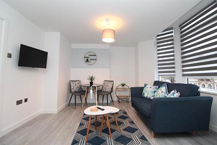 1 Bedroom Flat To Rent In Connaught Road, Cardiff, CF24