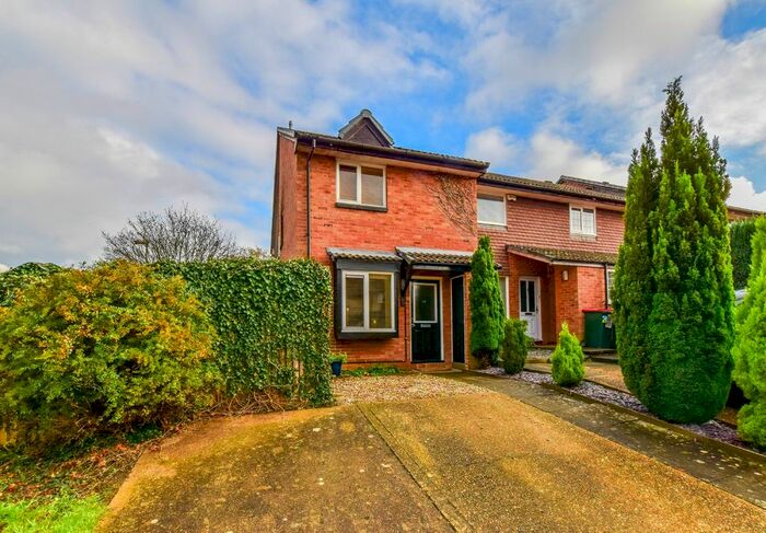 1 Bedroom End Of Terrace House To Rent In Prestwick Close, Ifield, Crawley, RH11