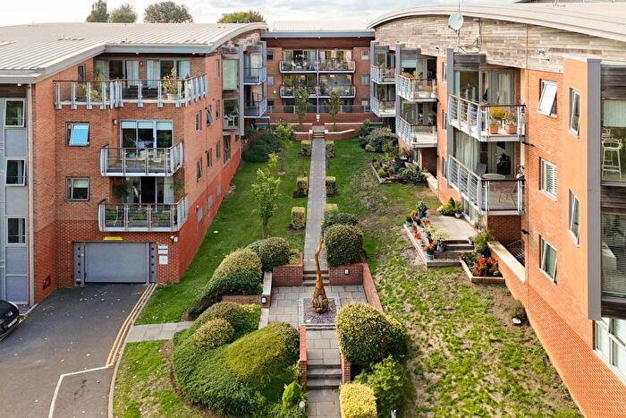 2 Bedroom Flat For Sale In Orchard House, Park View Road, Hove, BN3