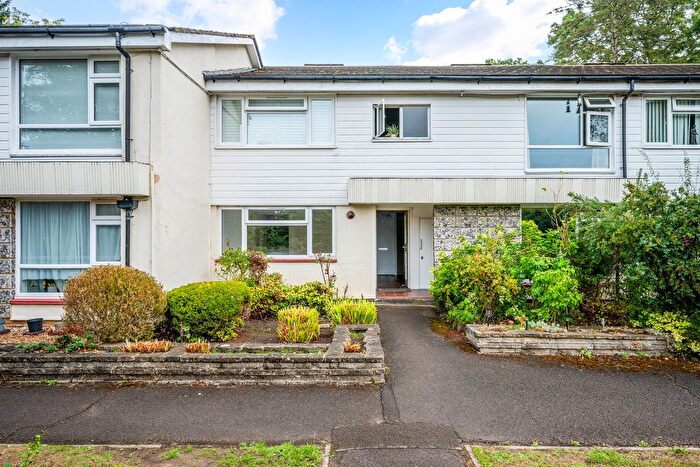 1 Bedroom Flat For Sale In Tadworth Street, Tadworth, KT20