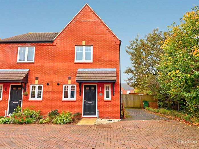 2 Bedroom House To Rent In Sandringham Avenue, Stratford-Upon-Avon, CV37