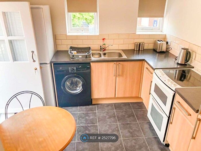 1 Bedroom Flat To Rent In New Street, Warwick, CV34