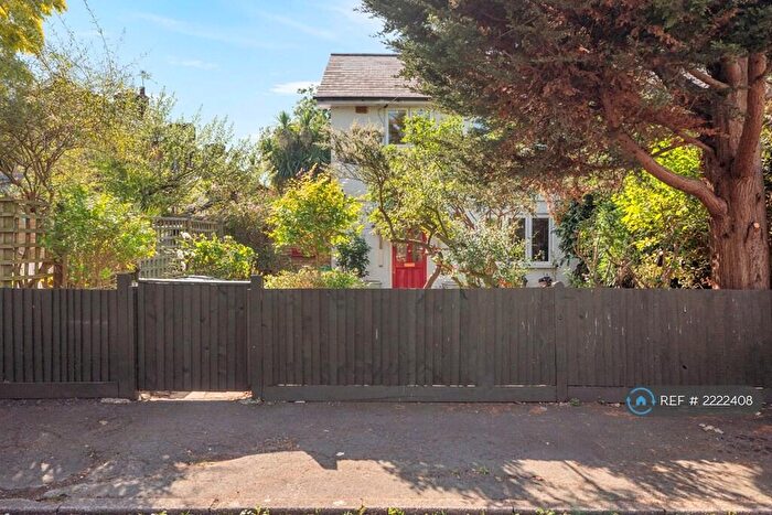 3 Bedroom End Of Terrace House To Rent In Mallory Close, London, SE4