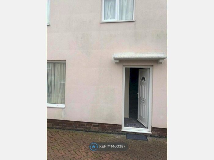 3 Bedroom Detached House To Rent In Hirst Road, Retford, DN22