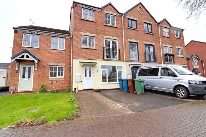 4 Bedroom Terraced House To Rent In Lotus Way, Stafford, Staffordshire, ST16