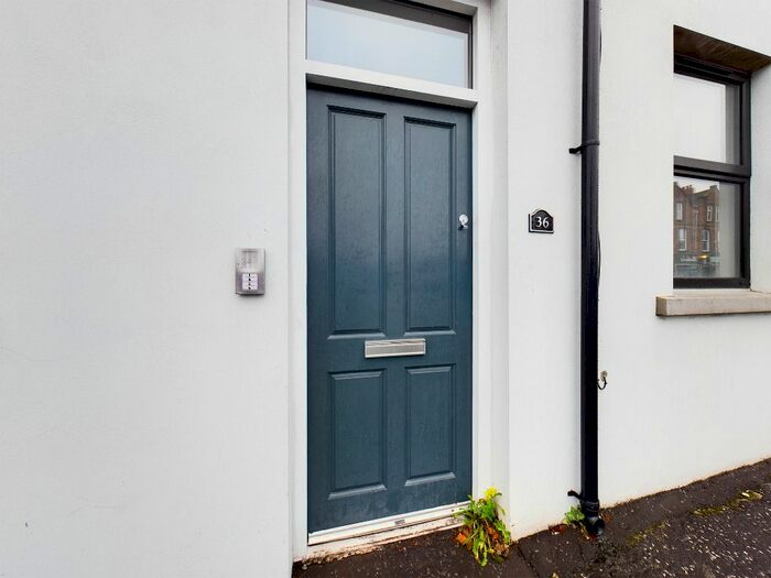 2 Bedroom Flat To Rent In Upper Newtownards Road, Belfast, BT4