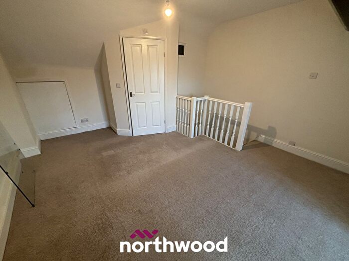 3 Bedroom Terraced House For Sale In Kenneth Avenue, Stainforth, Doncaster, DN7
