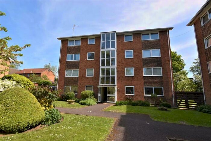 2 Bedroom Flat To Rent In Dell Farm Road, Ruislip, HA4
