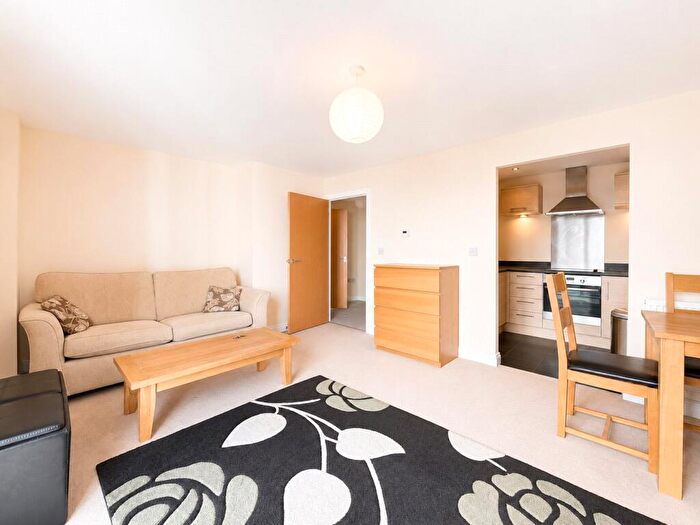 1 Bedroom Flat For Sale In Conrad Court, NW9