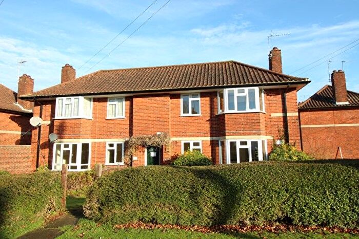 1 Bedroom Flat To Rent In Langmead Drive, Bushey Heath, Hertfordshire, WD23