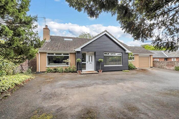 5 Bedroom Detached House For Sale In Sicklesmere Road, Bury St. Edmunds, IP33