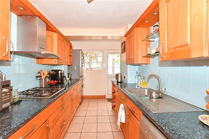 3 Bedroom Detached House For Sale In Blunts Wood Road, Haywards Heath, West Sussex, RH16