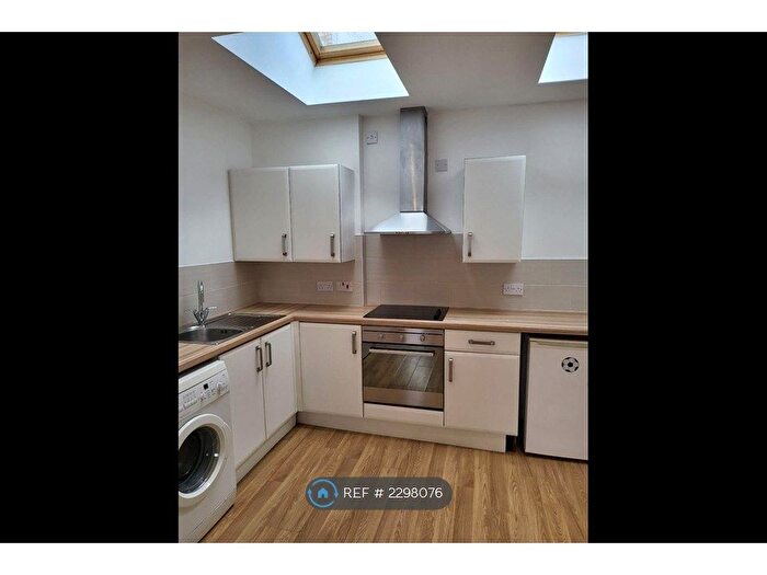 1 Bedroom Flat To Rent In Saffron Lane, Leicester, LE2